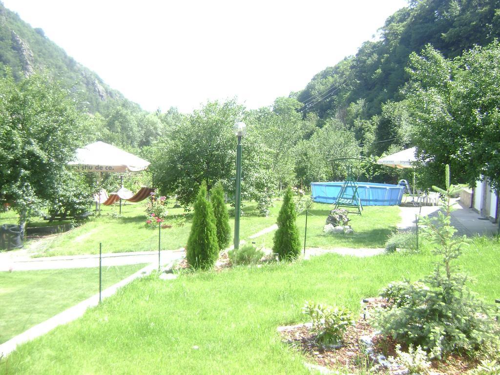 Pension Casa Natura Baile Herculane Exterior photo